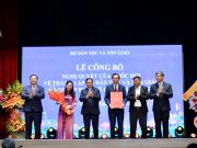 Thủ tướng dự Lễ công bố Nghị quyết của Quốc hội về thành lập Bộ Dân tộc và Tôn giáo