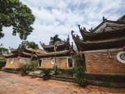 Đến Hà Nội, thăm chùa cổ Tây Phương