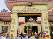 Chùm ảnh: Lễ truy niệm và phụng tống kim quan cố Trưởng lão HT. Thích Thiện Lạc trà tỳ