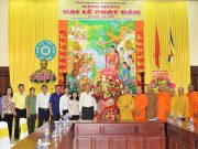 An Giang: Lãnh đạo tỉnh thăm, tặng quà Ban Trị sự GHPGVN tỉnh