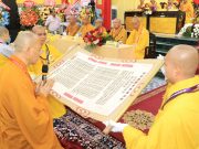 Chùm ảnh: Các ban, ngành tặng hoa chúc mừng tại lễ Khai mạc Đại giới đàn Thiện Huệ