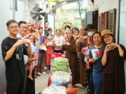 Hà Nội: Ánh trăng tình người tại xóm chạy thận Ngọc Hồi Hà Nội: Ánh trăng tình người tại xóm chạy thận Ngọc Hồi