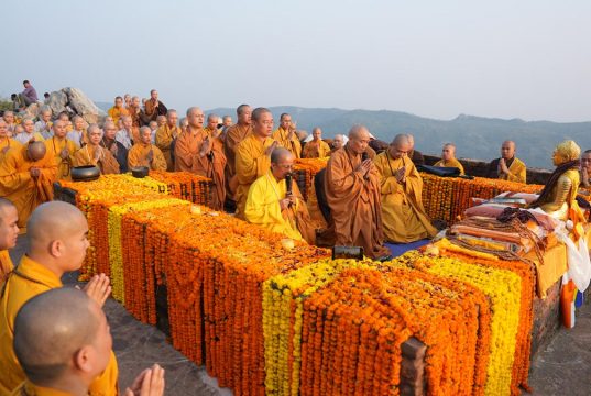 Ngày thứ 7 nơi đất Phật, Trường Trung cấp Phật học Hà Nội tiếp tục hành trình từ Kỳ Xà Quật đến Nalanda