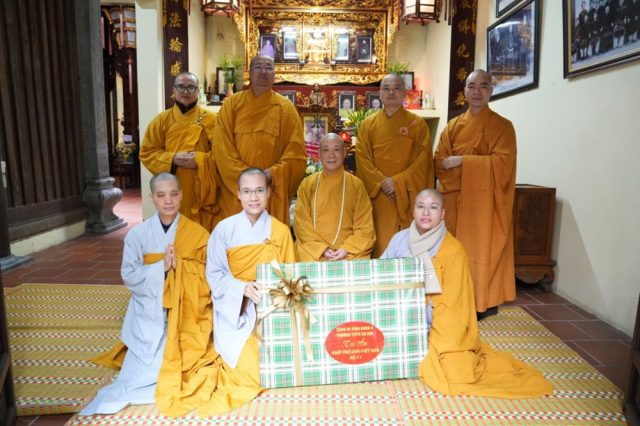 Trường Trung cấp Phật học TP Hà Nội tri ân chư tôn đức nhân ngày Nhà giáo Việt Nam 20/11