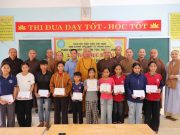 Quảng Trị: Phân ban PTDT TƯ trao 10 suất học bổng cho học sinh Trường PTDT bán trú THCS Trường Sơn