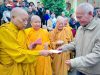 Ni giới Hệ phái Khất sĩ tặng 500 phần quà cứu trợ đồng bào tại Bắc Ninh