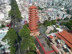 An vị Xá lợi trái tim Bồ tát Thích Quảng Đức ở tháp Đa Bảo tại Việt Nam Quốc Tự