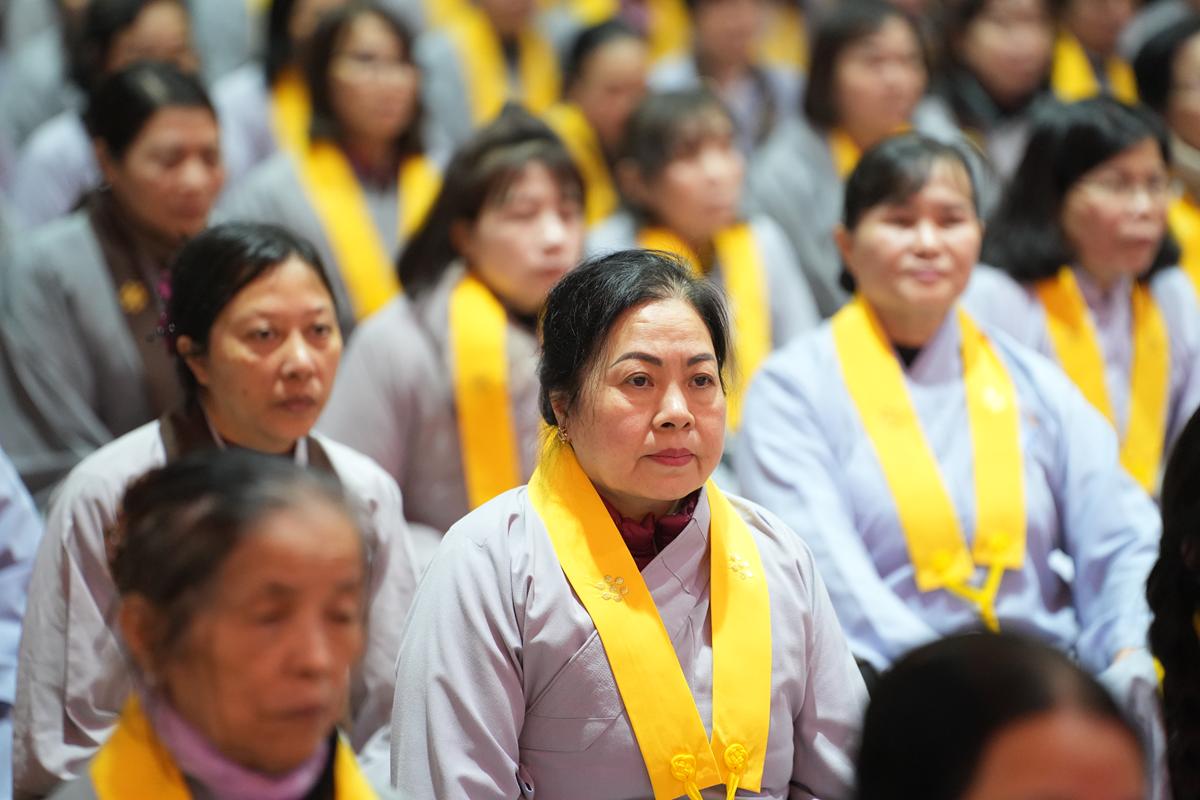 Hà Nội: Lung linh ánh sáng giác ngộ trong Đêm hội Hoa đăng mừng Đức Phật Thành đạo tại chùa Bằng插图16