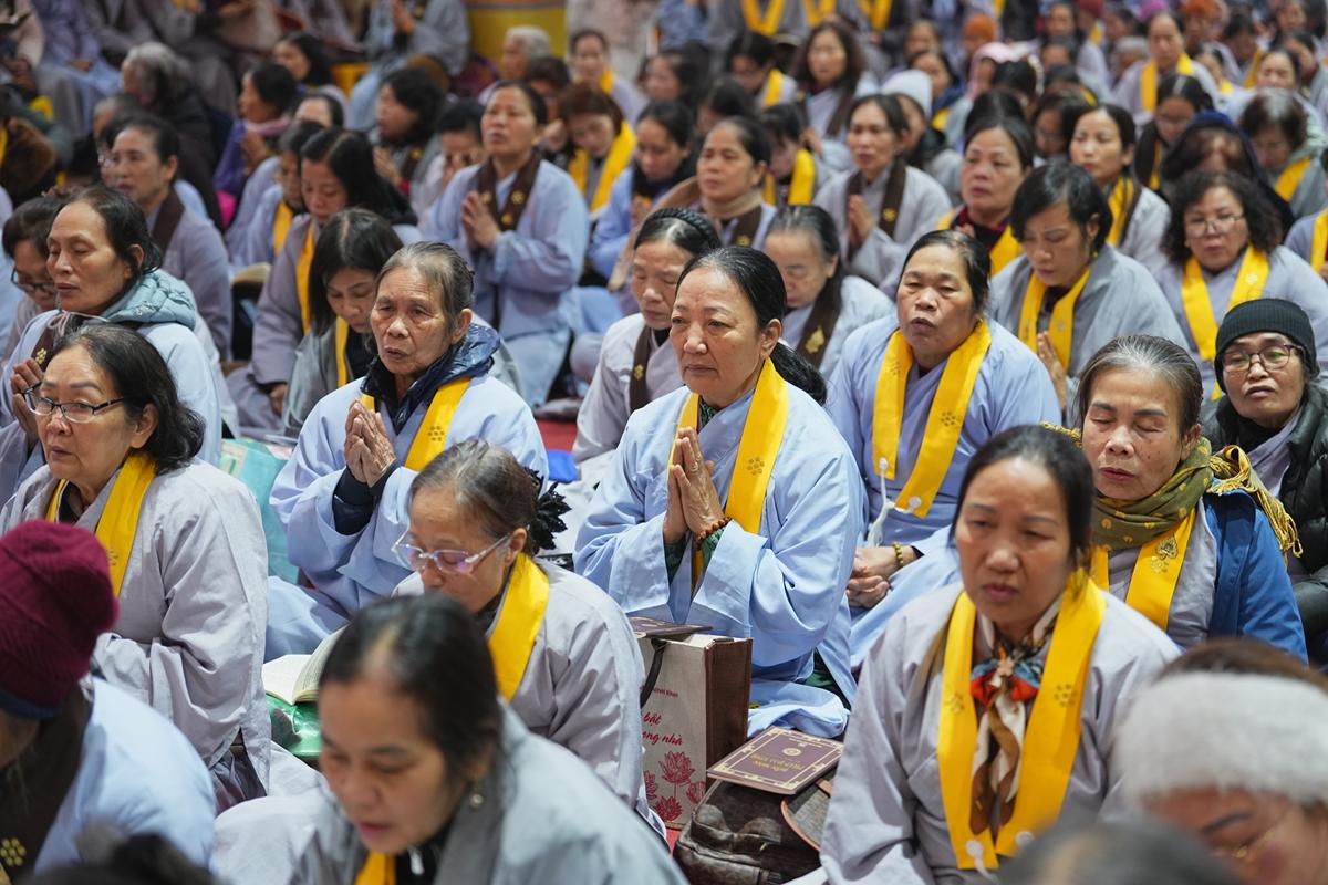 Hà Nội: Lễ kỷ niệm ngày Đức Phật Thành đạo và 28 năm hình thành Đạo tràng Pháp Hoa miền Bắc tại chùa Bằng插图12