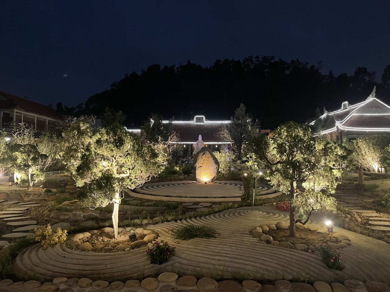 Hải Phòng: Quỹ từ thiện Chân Như chùa Hồng Phúc trao gần 260 triệu đồng cho các em học sinh, sinh viên插图24