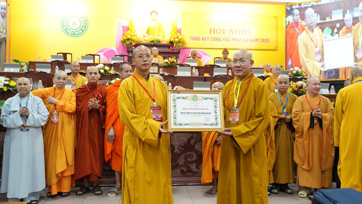 Tổng kết Ban Từ thiện Xã hội TW GHPGVN năm 2025: Hơn 2.161 tỷ đồng phụng sự nhân sinh插图19