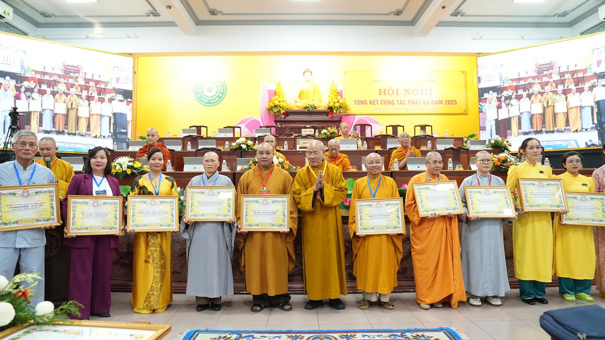 Tổng kết Ban Từ thiện Xã hội TW GHPGVN năm 2025: Hơn 2.161 tỷ đồng phụng sự nhân sinh插图23