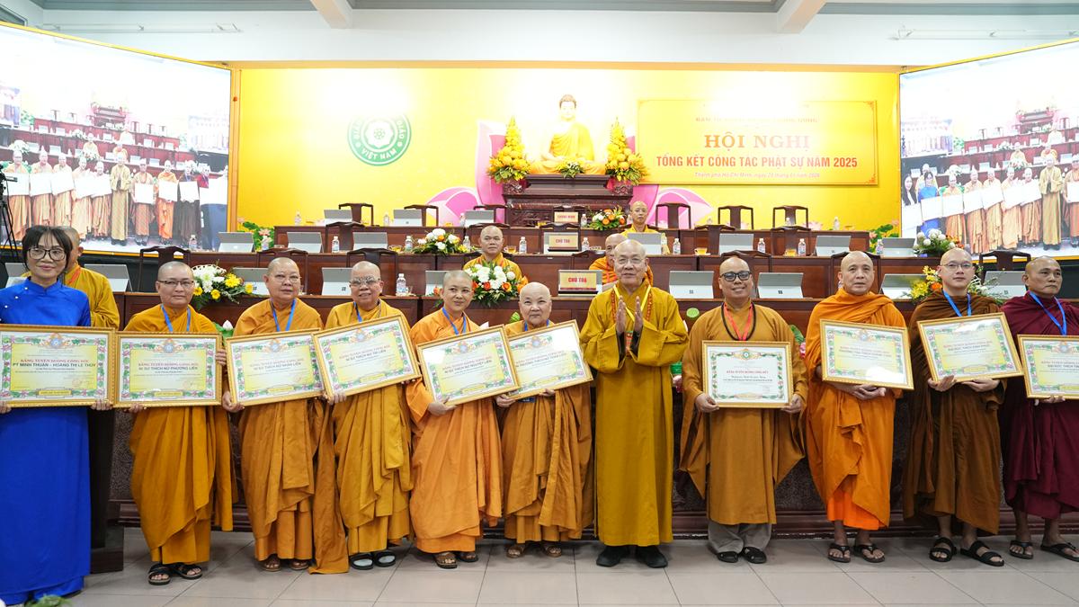 Tổng kết Ban Từ thiện Xã hội TW GHPGVN năm 2025: Hơn 2.161 tỷ đồng phụng sự nhân sinh插图24