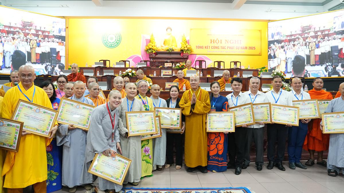 Tổng kết Ban Từ thiện Xã hội TW GHPGVN năm 2025: Hơn 2.161 tỷ đồng phụng sự nhân sinh插图26