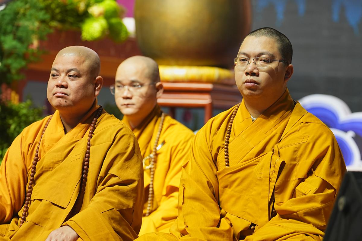 Hà Nội: Lễ kỷ niệm ngày Đức Phật Thành đạo và 28 năm hình thành Đạo tràng Pháp Hoa miền Bắc tại chùa Bằng插图34