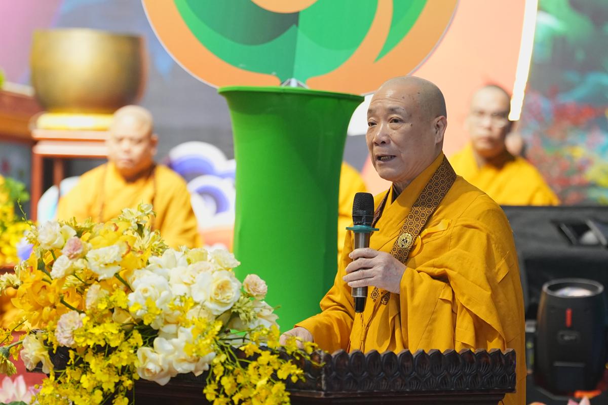 Hà Nội: Lễ kỷ niệm ngày Đức Phật Thành đạo và 28 năm hình thành Đạo tràng Pháp Hoa miền Bắc tại chùa Bằng插图38