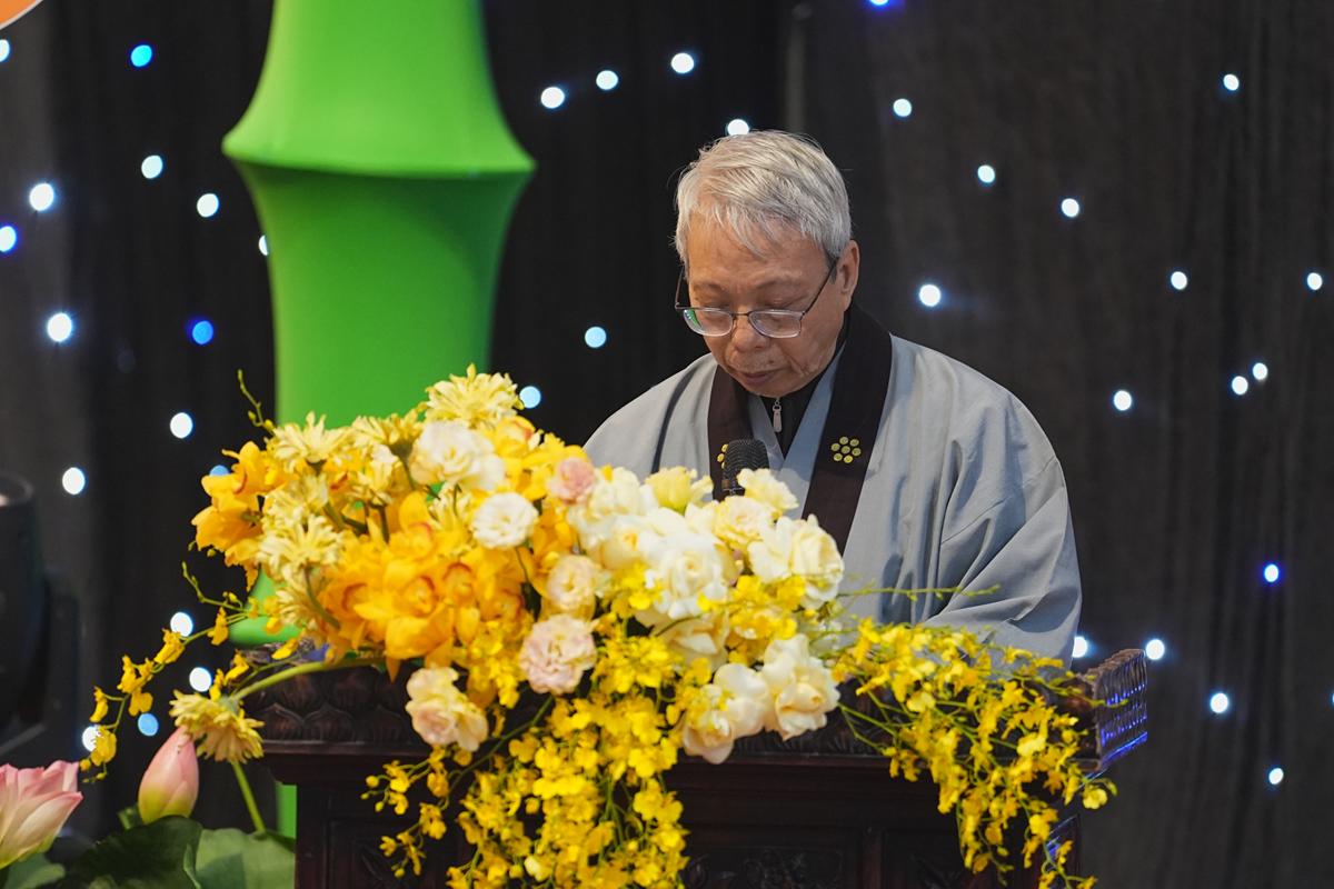 Hà Nội: Lễ kỷ niệm ngày Đức Phật Thành đạo và 28 năm hình thành Đạo tràng Pháp Hoa miền Bắc tại chùa Bằng插图41