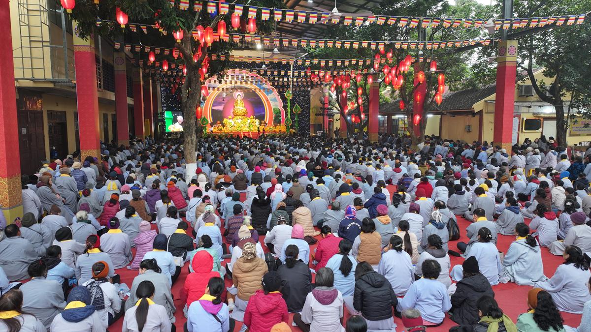Hà Nội: Lễ kỷ niệm ngày Đức Phật Thành đạo và 28 năm hình thành Đạo tràng Pháp Hoa miền Bắc tại chùa Bằng插图49
