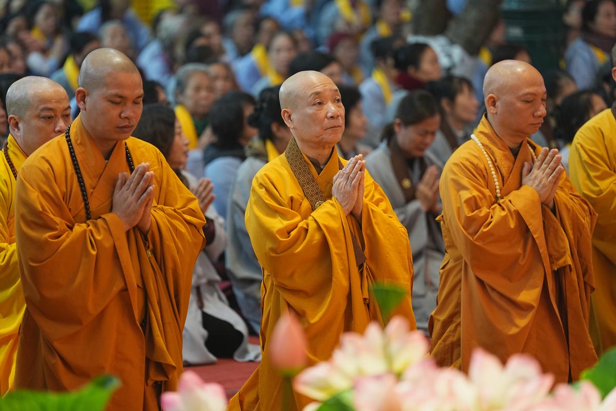 Hà Nội: Lễ kỷ niệm ngày Đức Phật Thành đạo và 28 năm hình thành Đạo tràng Pháp Hoa miền Bắc tại chùa Bằng插图52