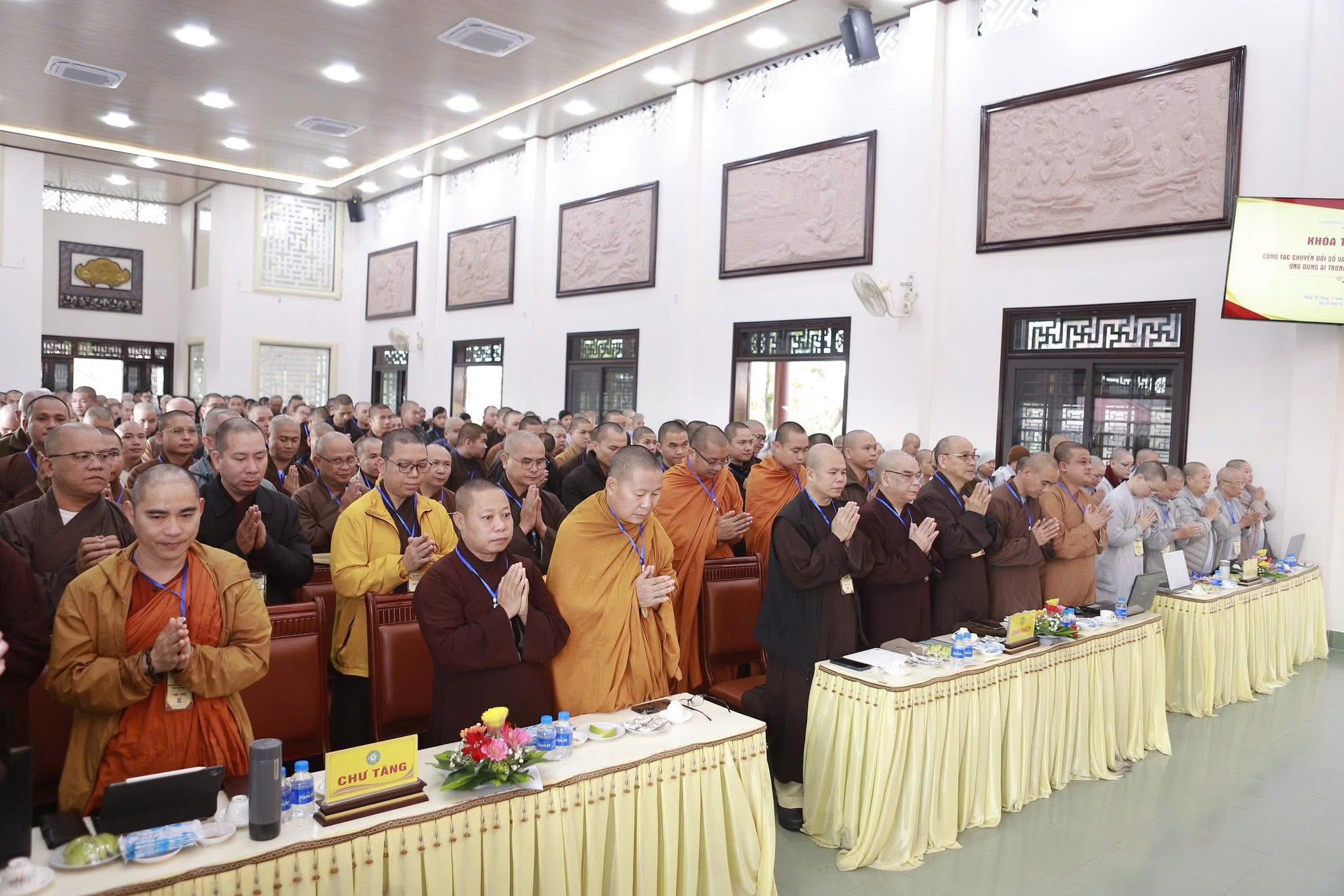 Văn phòng 2 GHPGVN hướng dẫn ứng dụng Trí tuệ nhân tạo vào hành chính và hoằng pháp cho Phật giáo TP. Huế插图2