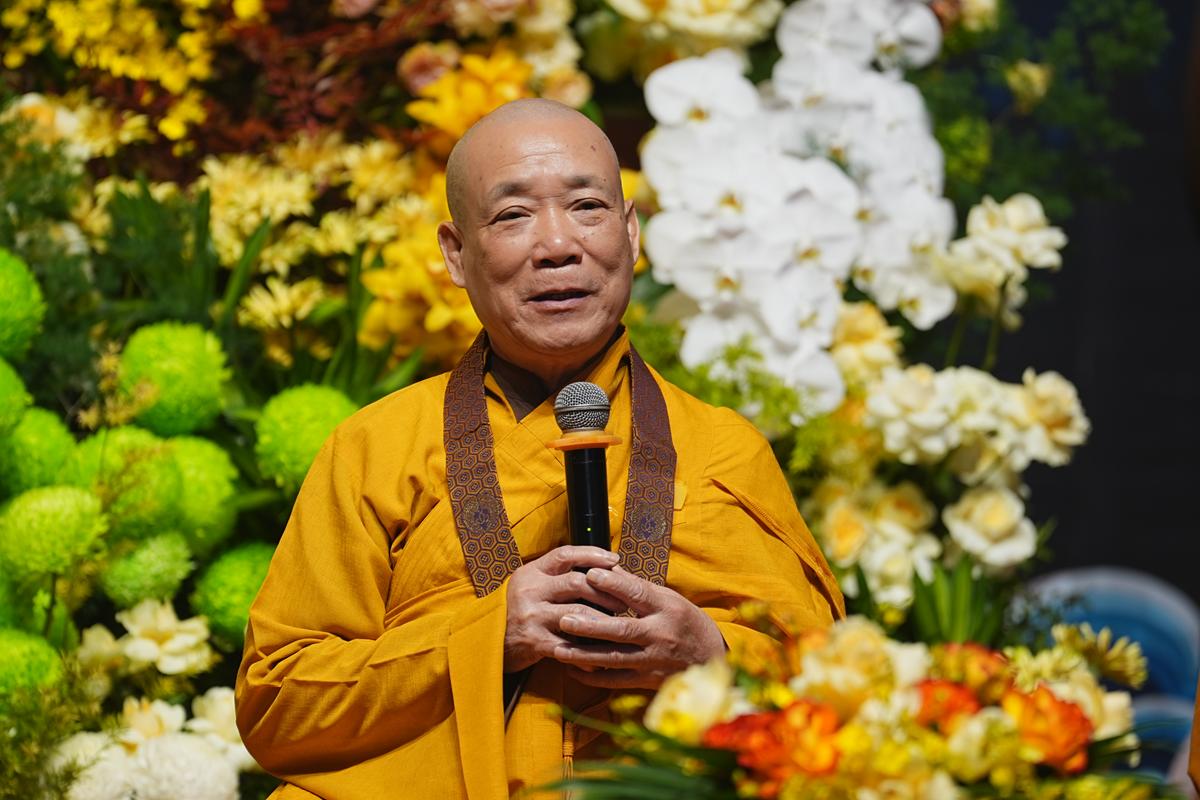 Hà Nội: Lễ kỷ niệm ngày Đức Phật Thành đạo và 28 năm hình thành Đạo tràng Pháp Hoa miền Bắc tại chùa Bằng插图57