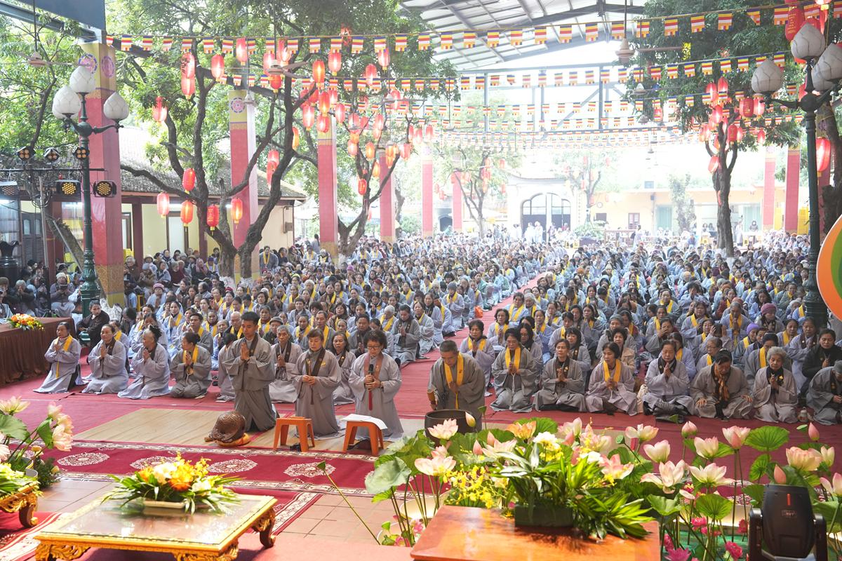 Hà Nội: Lễ kỷ niệm ngày Đức Phật Thành đạo và 28 năm hình thành Đạo tràng Pháp Hoa miền Bắc tại chùa Bằng插图65
