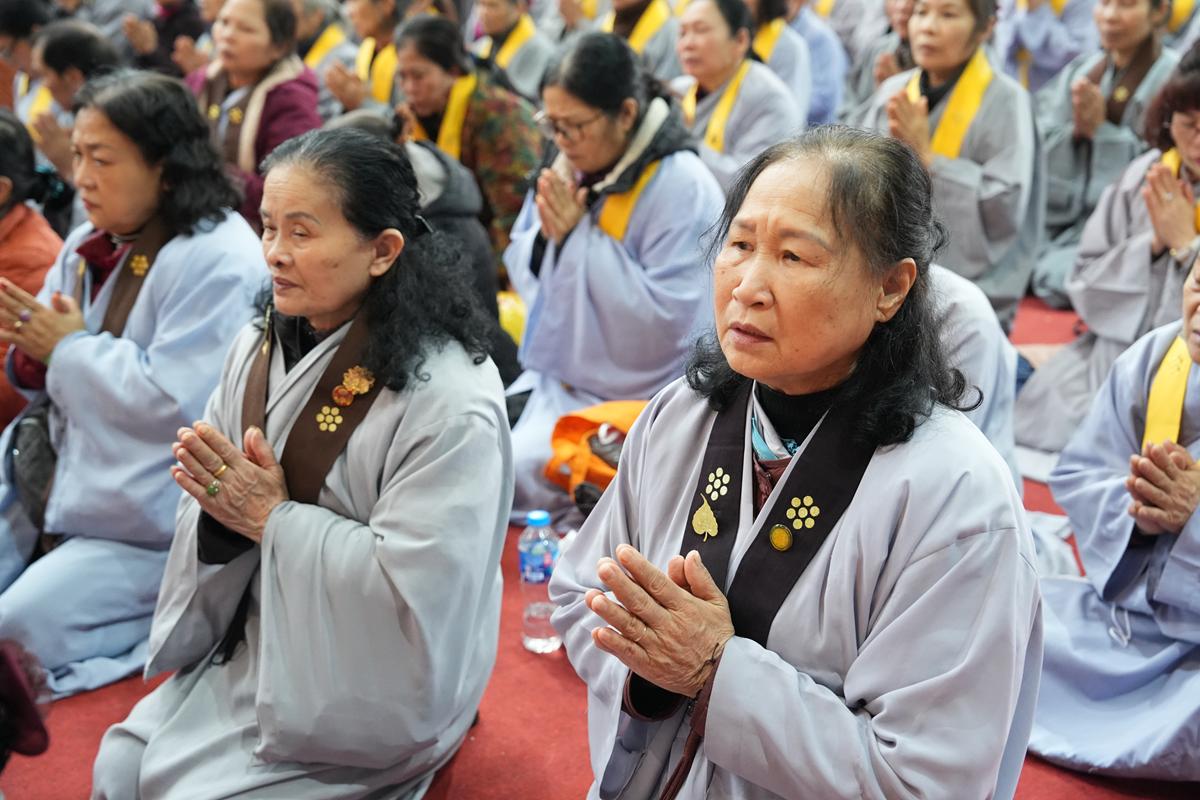 Hà Nội: Lễ kỷ niệm ngày Đức Phật Thành đạo và 28 năm hình thành Đạo tràng Pháp Hoa miền Bắc tại chùa Bằng插图69