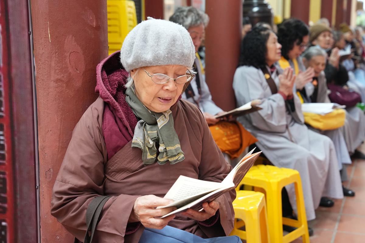 Hà Nội: Lễ kỷ niệm ngày Đức Phật Thành đạo và 28 năm hình thành Đạo tràng Pháp Hoa miền Bắc tại chùa Bằng插图74