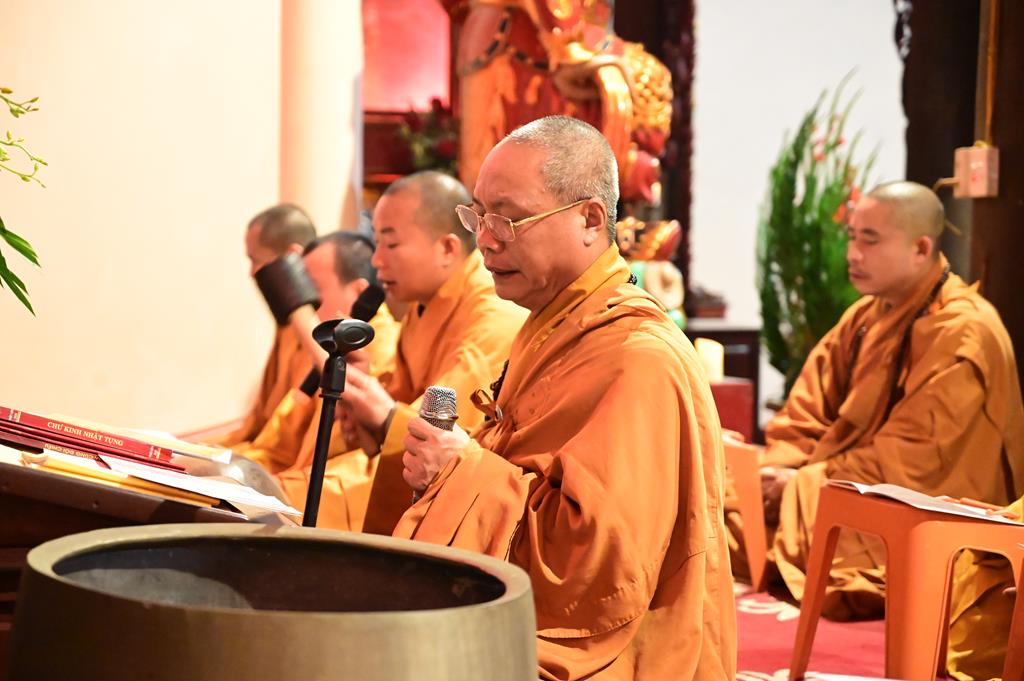 Hải Phòng: Quỹ từ thiện Chân Như chùa Hồng Phúc trao gần 260 triệu đồng cho các em học sinh, sinh viên插图48