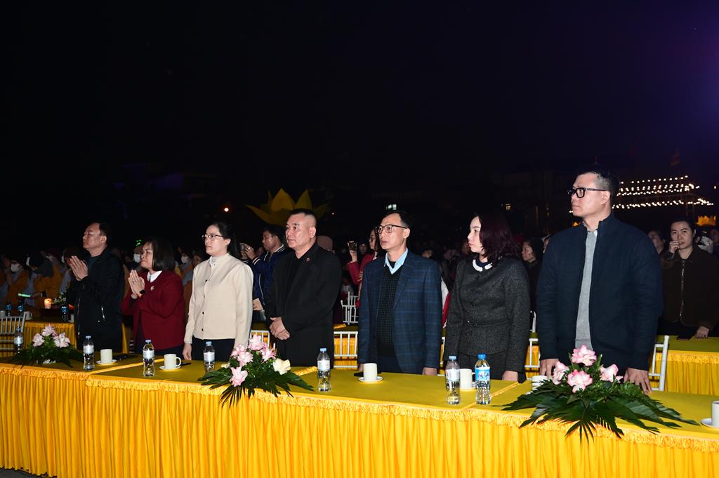 Hải Phòng: Quỹ từ thiện Chân Như chùa Hồng Phúc trao gần 260 triệu đồng cho các em học sinh, sinh viên插图57