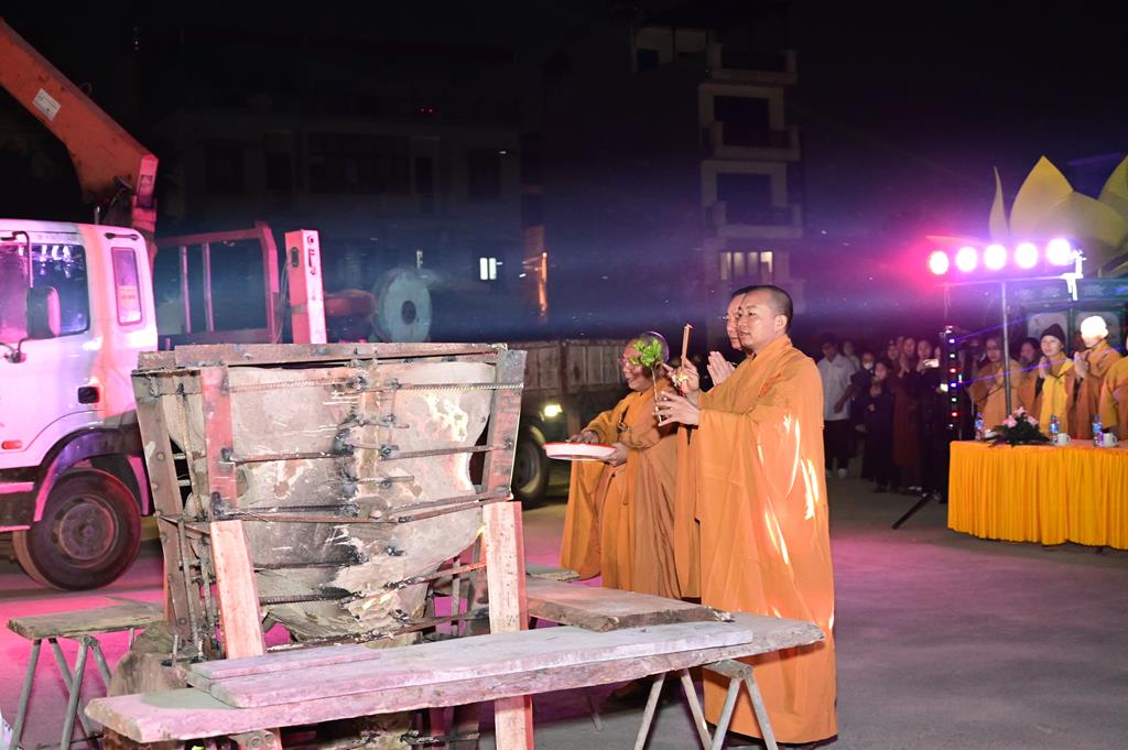 Hải Phòng: Quỹ từ thiện Chân Như chùa Hồng Phúc trao gần 260 triệu đồng cho các em học sinh, sinh viên插图60