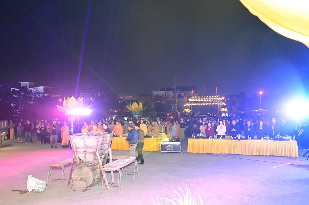 Hải Phòng: Quỹ từ thiện Chân Như chùa Hồng Phúc trao gần 260 triệu đồng cho các em học sinh, sinh viên插图63