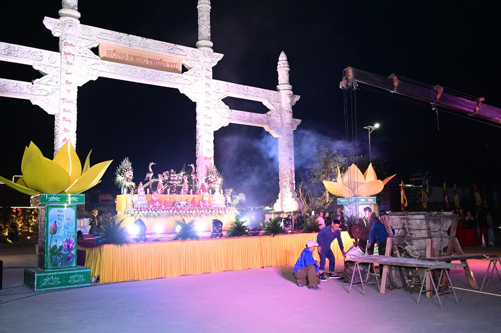 Hải Phòng: Quỹ từ thiện Chân Như chùa Hồng Phúc trao gần 260 triệu đồng cho các em học sinh, sinh viên插图66