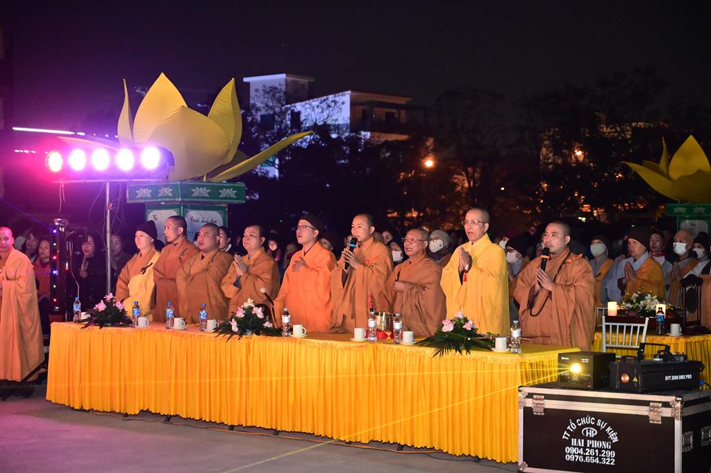 Hải Phòng: Quỹ từ thiện Chân Như chùa Hồng Phúc trao gần 260 triệu đồng cho các em học sinh, sinh viên插图8