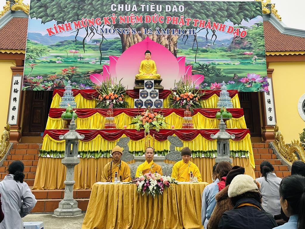 Quảng Ninh: Chùa Tiêu Dao Lễ Phật Thành Đạo插图2