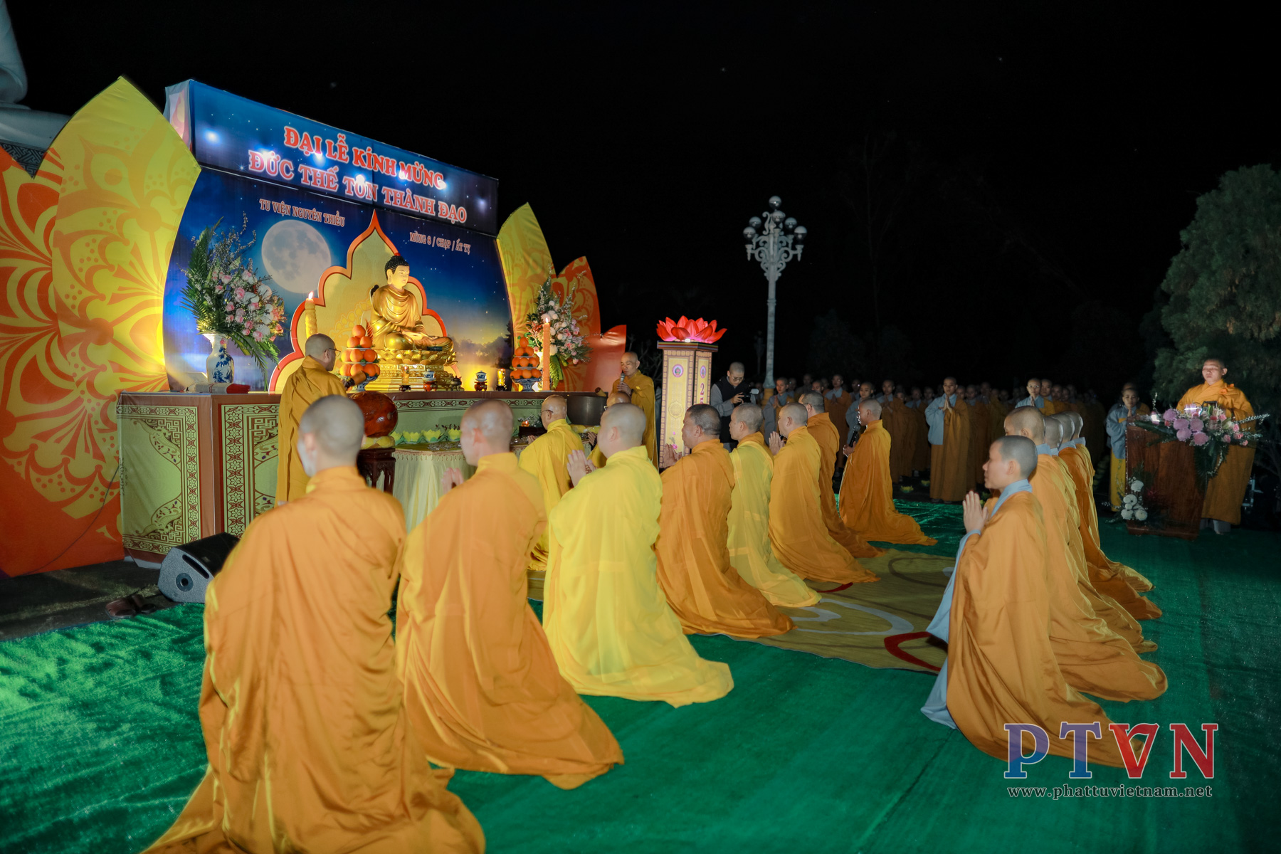 Thiêng liêng đêm kỷ niệm Phật thành đạo PL.2569 tại Tu viện Nguyên Thiều插图2