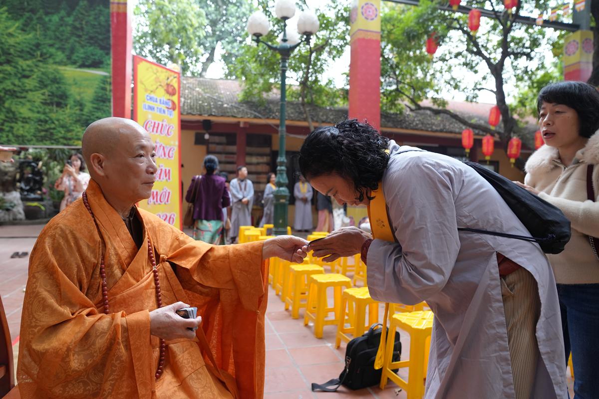 Đạo tràng Pháp Hoa trở về chùa Bằng lễ Phật, tri ân Hòa thượng Thích Bảo Nghiêm trong ngày đầu năm mới插图50