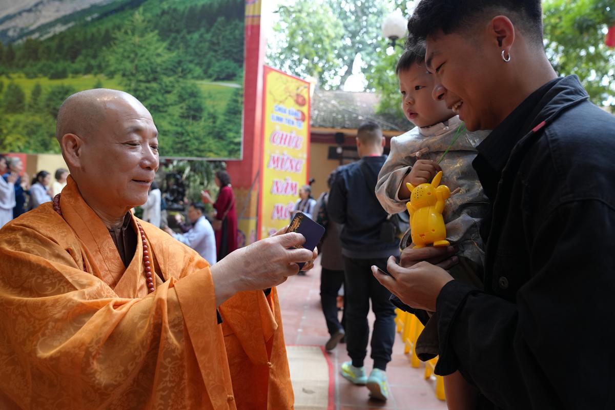 Đạo tràng Pháp Hoa trở về chùa Bằng lễ Phật, tri ân Hòa thượng Thích Bảo Nghiêm trong ngày đầu năm mới插图56