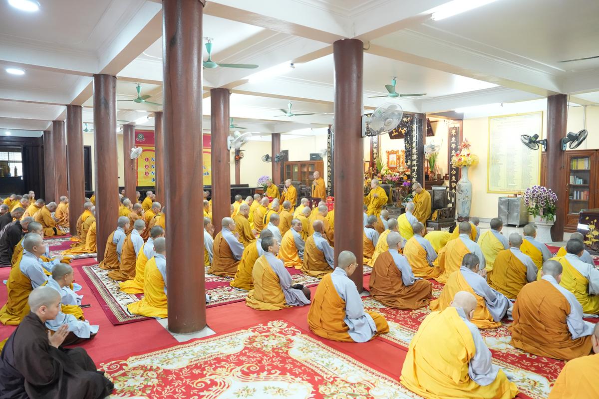 Hà Nội: Sơn môn Tổ đình Bồ Đề duy trì truyền thống họp mặt đầu xuân Bính Ngọ插图69 Hà Nội: Sơn môn Tổ đình Bồ Đề duy trì truyền thống họp mặt đầu xuân Bính Ngọ插图69