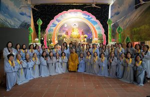 Hà Nội: Mùng 3 Tết Thầy – Dòng người trở về chùa Bằng đỉnh lễ HT.Thích Bảo Nghiêm, thắp sáng đạo lý “Tôn sư trọng đạo”