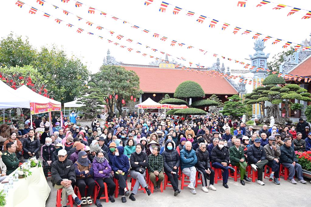 Hải Phòng: Ấm áp, nhộn nhịp phiên “Chợ Tết 0 đồng” tại chùa Kim Quang (Lũng Đông)插图41