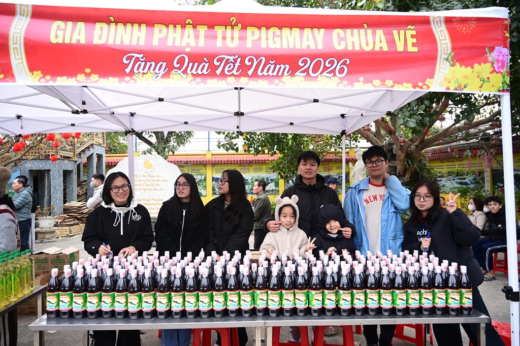 Hải Phòng: Ấm áp, nhộn nhịp phiên “Chợ Tết 0 đồng” tại chùa Kim Quang (Lũng Đông)插图47