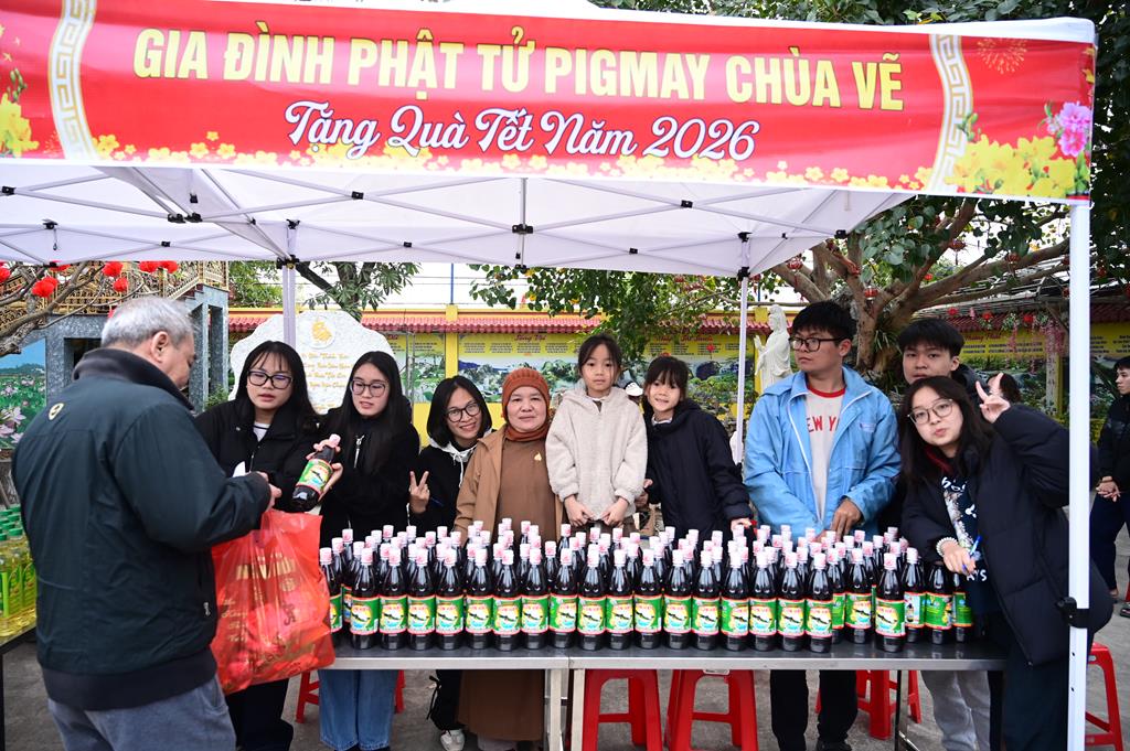 Hải Phòng: Ấm áp, nhộn nhịp phiên “Chợ Tết 0 đồng” tại chùa Kim Quang (Lũng Đông)插图55