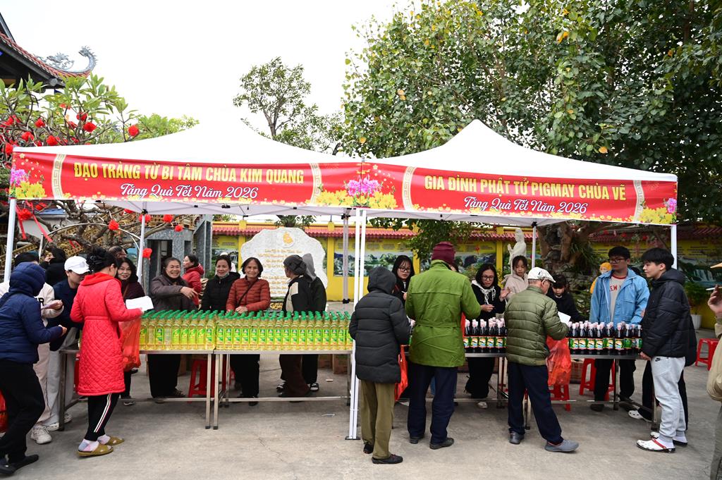Hải Phòng: Ấm áp, nhộn nhịp phiên “Chợ Tết 0 đồng” tại chùa Kim Quang (Lũng Đông)插图59