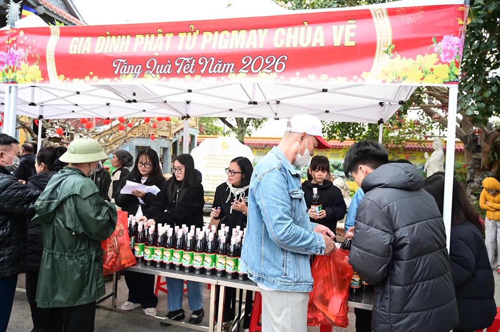 Hải Phòng: Ấm áp, nhộn nhịp phiên “Chợ Tết 0 đồng” tại chùa Kim Quang (Lũng Đông)插图60