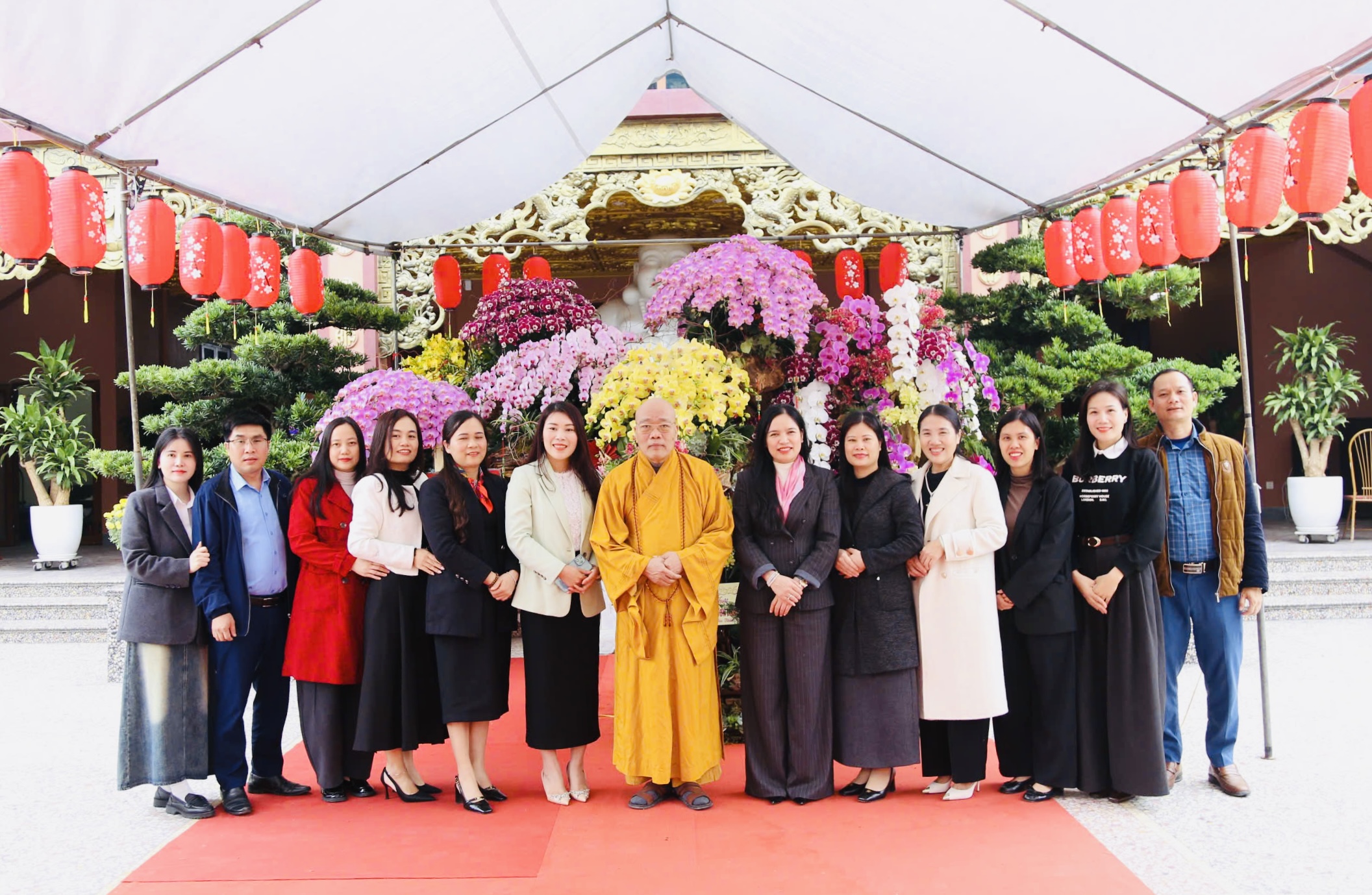 Hưng Yên: Sở Nội vụ tỉnh và cấp ủy, chính quyền, Ủy ban MTTQ VN phường Phố Hiến thăm, chúc Tết Ban Trị sự GHPGVN tỉnh插图13