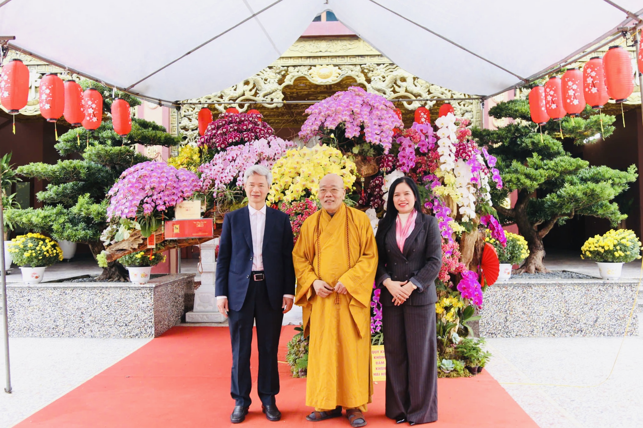 Hưng Yên: Sở Nội vụ tỉnh và cấp ủy, chính quyền, Ủy ban MTTQ VN phường Phố Hiến thăm, chúc Tết Ban Trị sự GHPGVN tỉnh插图12