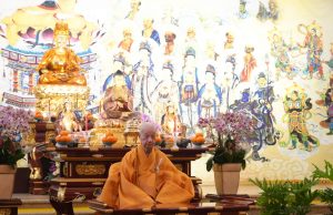 Đức Pháp chủ chứng minh lễ Khai đàn cầu Quốc thái Dân an do Phật giáo TP tổ chức