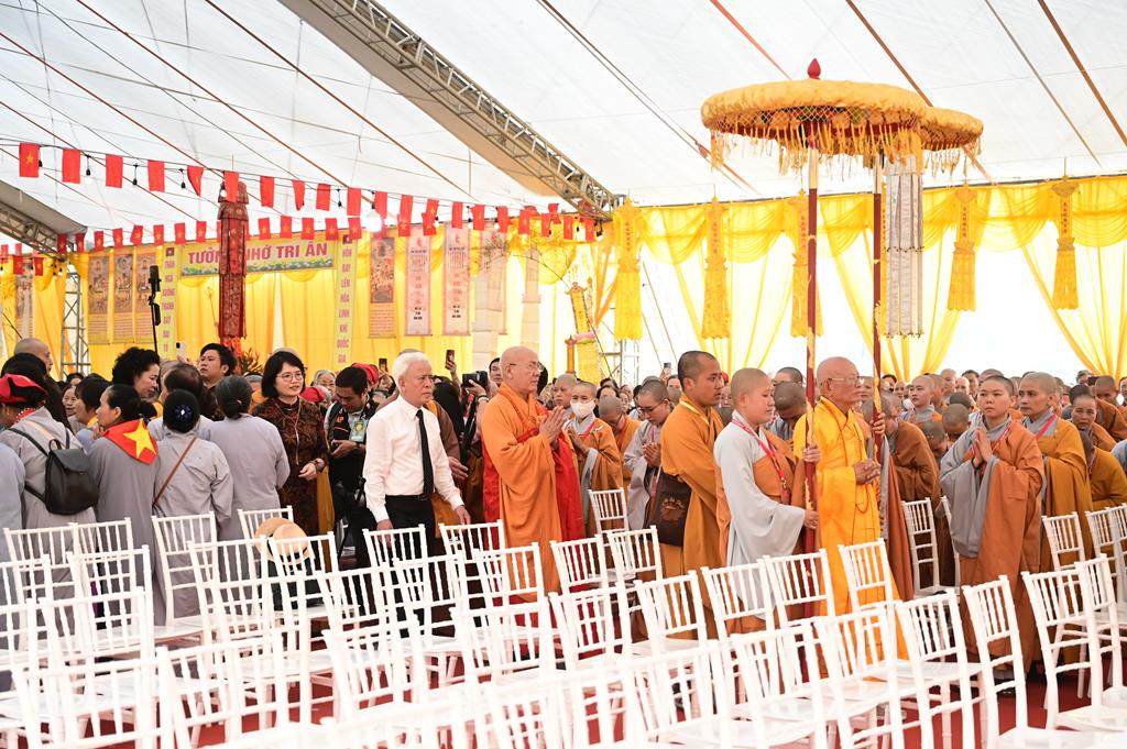 Hải Phòng: Khai mạc Đại lễ cầu siêu, tưởng niệm anh linh các Anh hùng Liệt sĩ tại Bến Tàu Không Số K15插图8