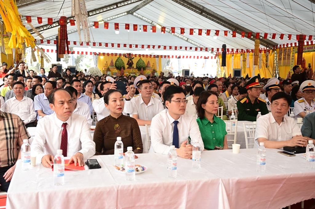 Hải Phòng: Khai mạc Đại lễ cầu siêu, tưởng niệm anh linh các Anh hùng Liệt sĩ tại Bến Tàu Không Số K15插图30